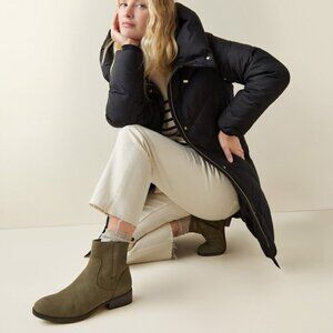COLE HAAN Women’s Leighton Chelsea Bootie Size 7 Olive Green Waterproof Modern 8
